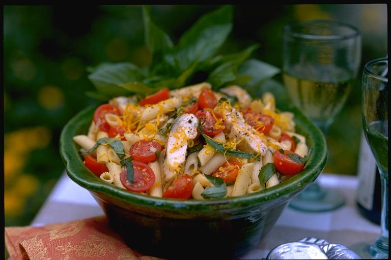 summer pasta with grilled chicken