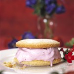 summer dessert recipe: strawberry ice cream sandwich